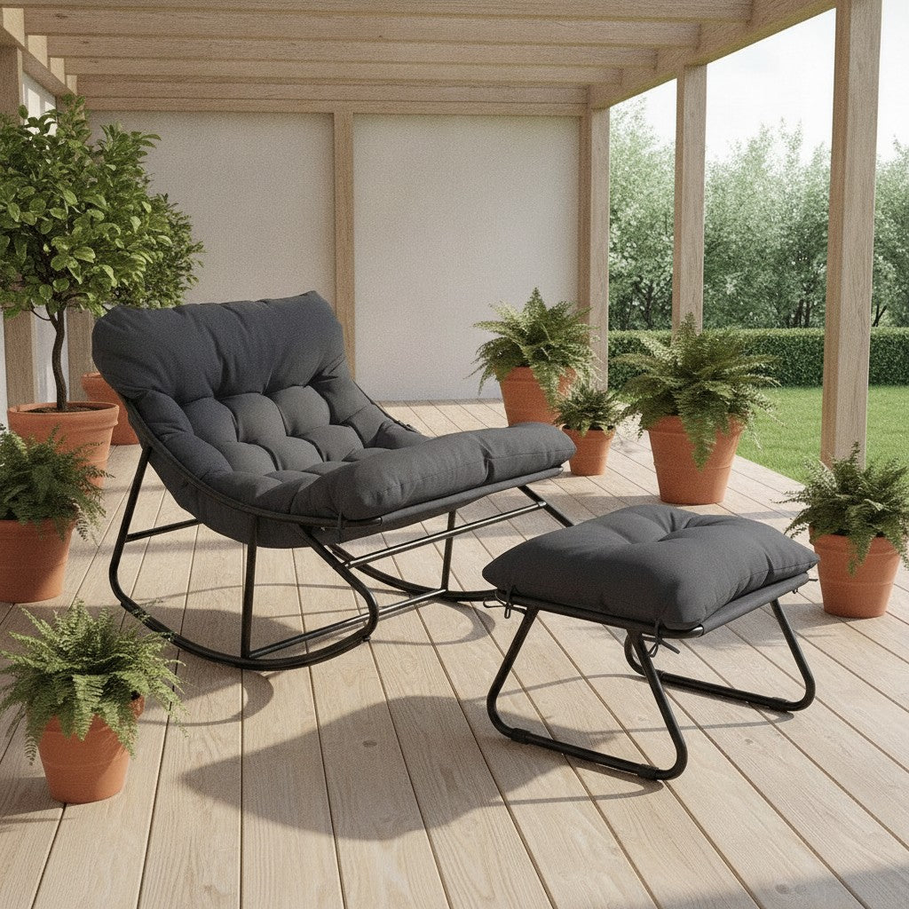 Fauteuil à Bascule Extérieur avec Repose-Pieds gris sur une terrasse couverte