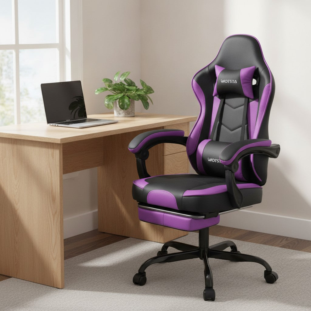 Fauteuil de Bureau Repose-Pied Dossier Inclinable noir et violet dans un coin bureau lumineux